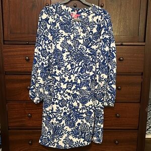 Lilly Pulitzer Blue and White Dress Size 8 with matching waist tie